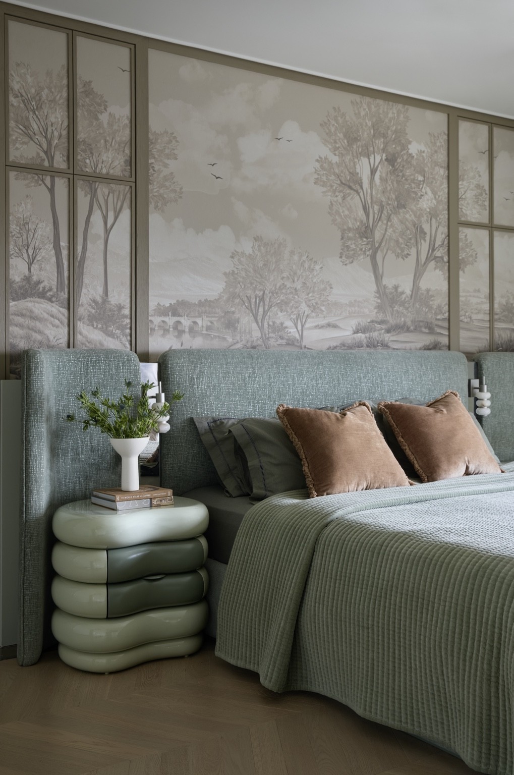 Romantic Art House — interior view 4