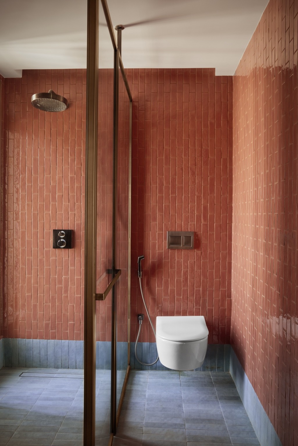 Romantic Art House — interior view 8