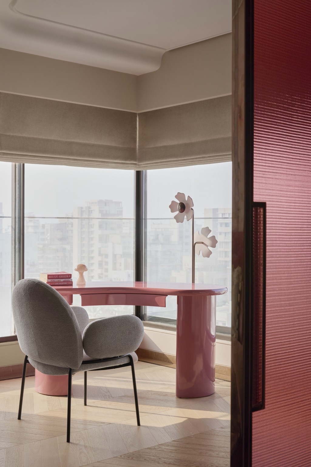 Romantic Art House — interior view 13