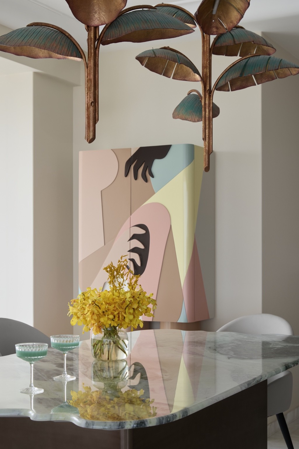 Romantic Art House — interior view 18