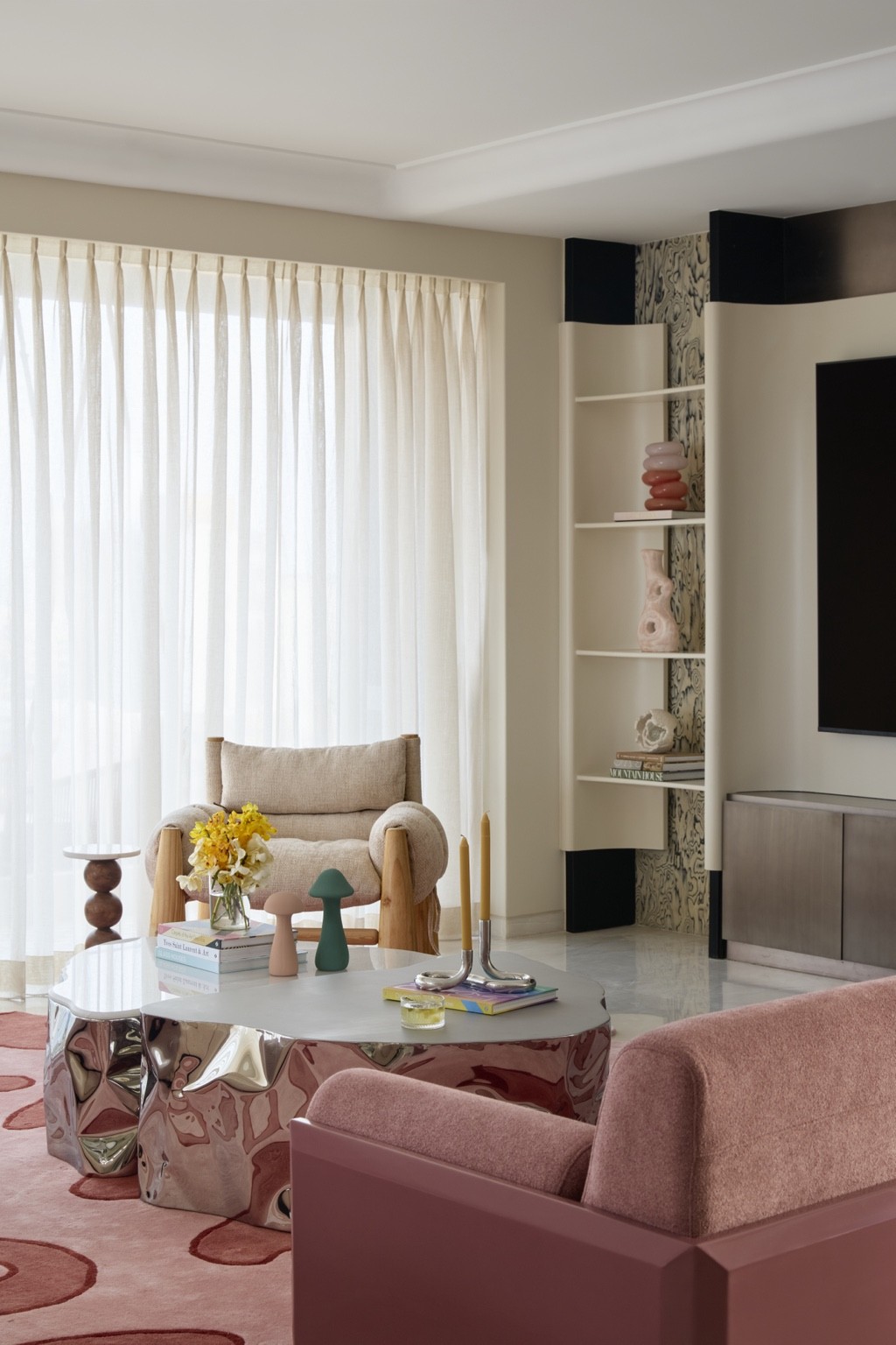 Romantic Art House — interior view 20