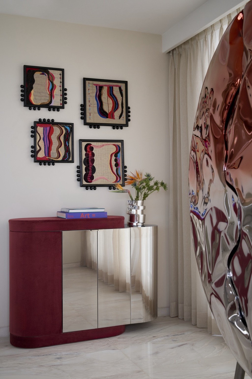 Romantic Art House — interior view 24