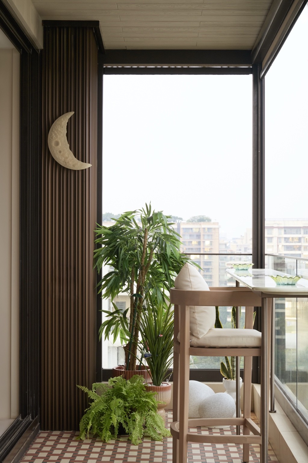 Romantic Art House — interior view 25