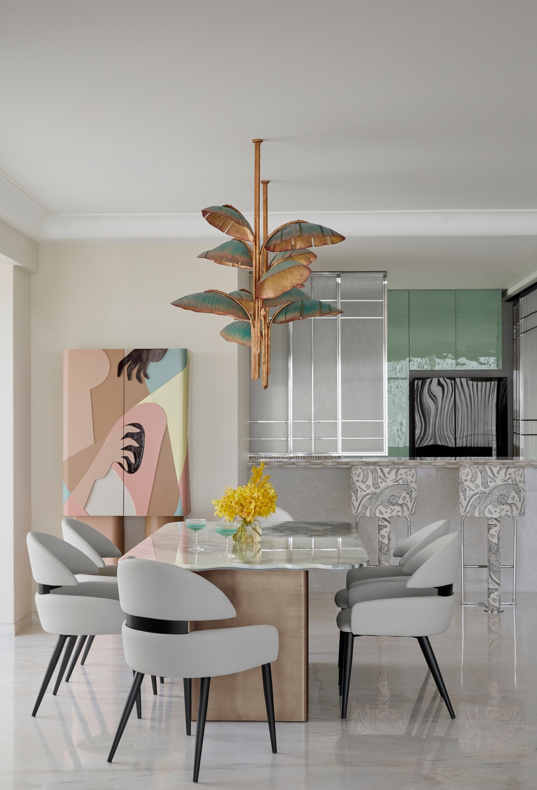 Romantic Art House — interior photograph